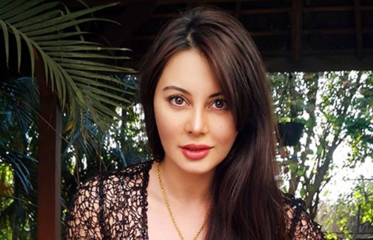 ބަތަލާ މިނިޝާ އަށް އާ ބައިވެރިއެއް