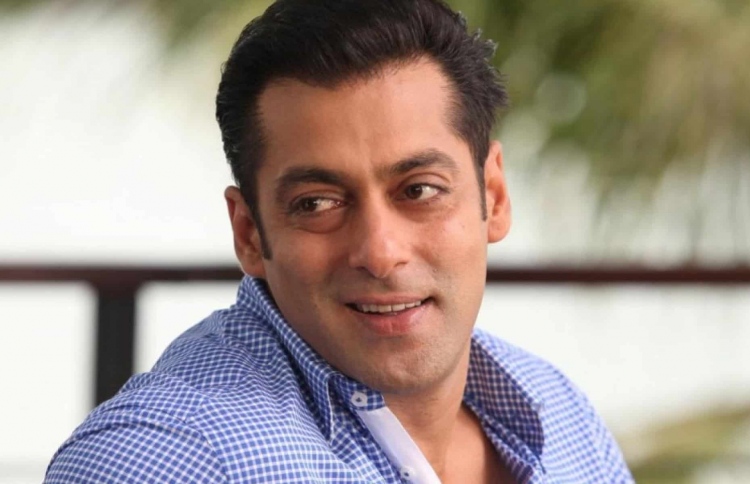 ސަލްމާންގެ "ފްރެންޝް" ލައިނުގެ ދަށުން ސެންޓް ނެރެފި