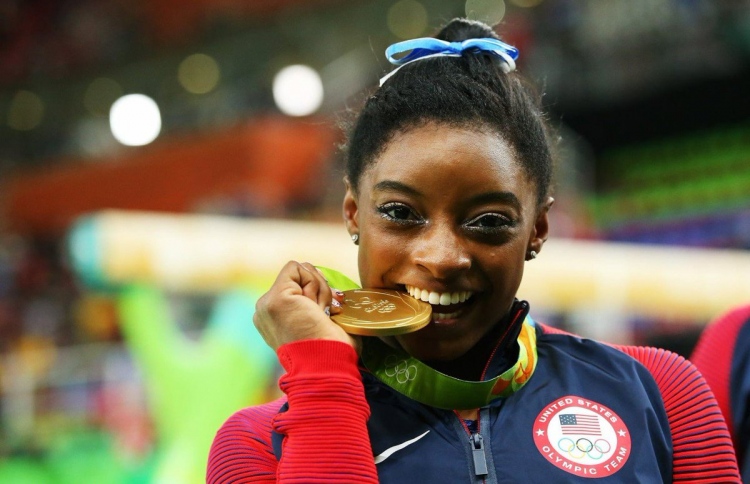 އެތުލީޓުން މެޑެލްގައި ދަތް އަޅަނީ ކީއްވެ؟