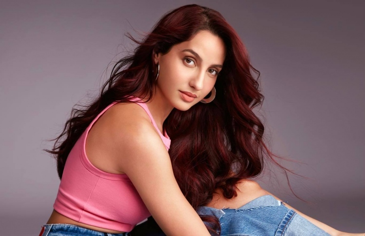 ބޮލީވުޑްގެ ޚަބަރުތައް ކުރުކޮށް