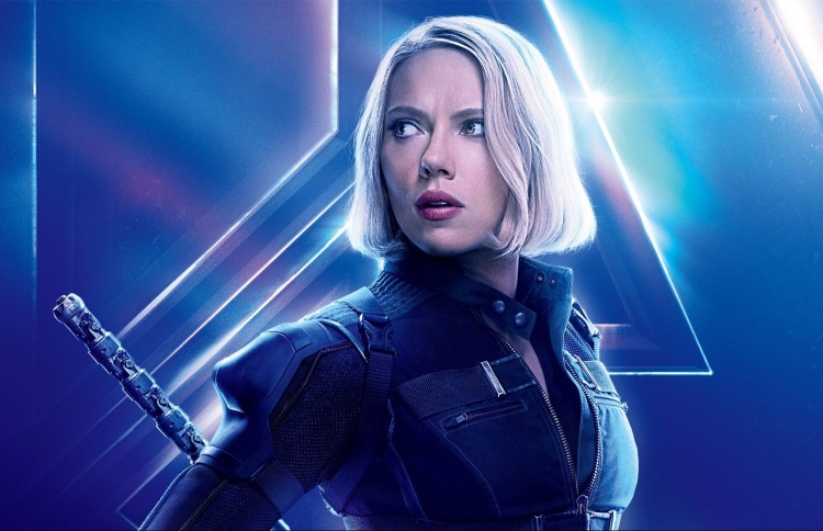 "ބްލެކް ވިޑޯ" އާ ހެދި  ޖޮހަންސަނާއި ޑިޒްނީ ކޯޅެނީ