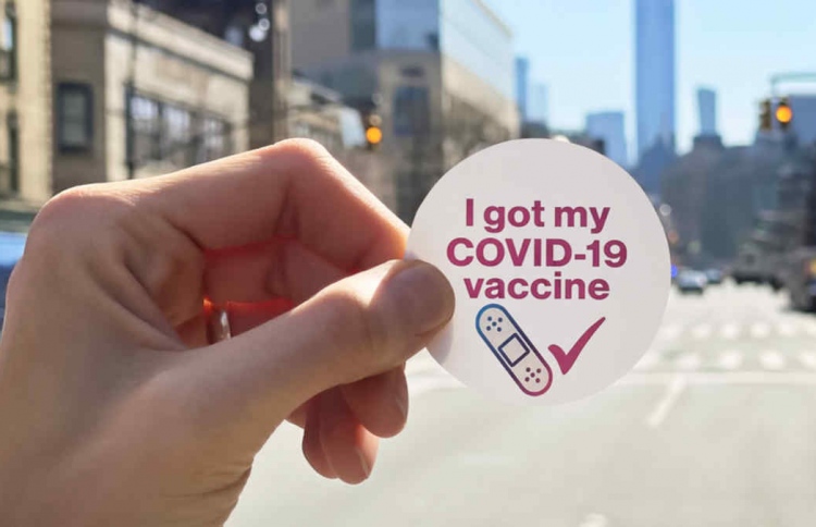 ވެކްސިން ޖަހާ މީހުންނަށް 100 ޑޮލަރުގެ ބޯނަހެއް