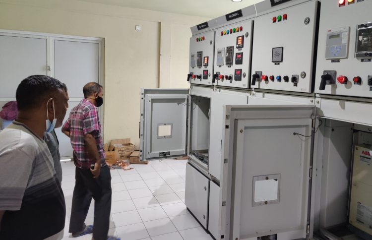 ފުވައްމުލަކުގެ އިންޖީނެއް ހަލާކުވުމުން ކަރަންޓު ކަނޑަނީ