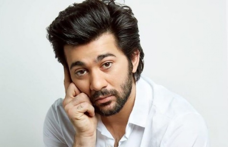 ސަނީގެ ދަރިފުޅު ދެވަނަ ފިލްމުގެ މަސައްކަތުގައި