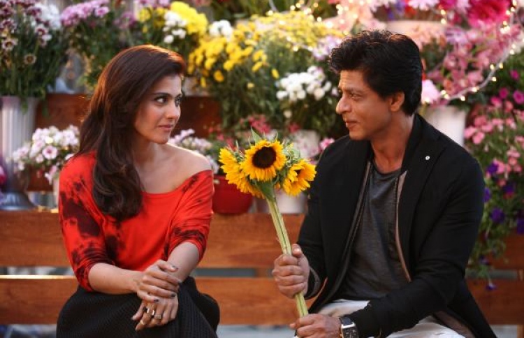 ޝާހްރުކްގެ ފިލްމަކަށް ސޮއެއްނުކުރަން: ކާޖޮލް