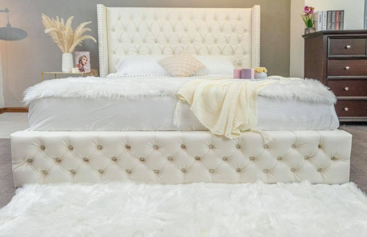 ކޮލިޓީ ރަނގަޅު ގޮދަޑި ހައި އެންޑް ފަރުނީޗަރުން