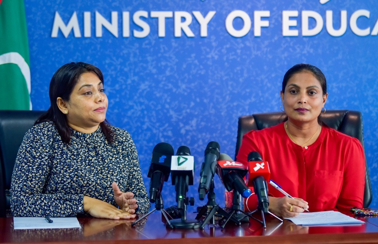 ވެކްސިން ފުރިހަމަކުރުމުން ސްކޫލުން ދޭނީ ގްރީން ކާޑެއް