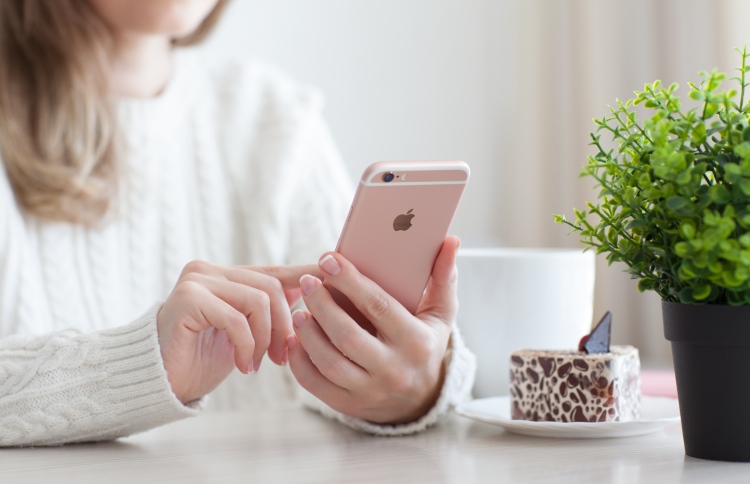 ފޮޓޯ ސްކޭންކުރާ އެޕަލްގެ ޓެކްނޮލޮޖީ މަޑުޖައްސާލައިފި