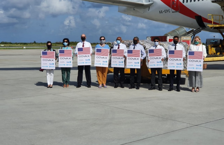 އެމެރިކާ އިން ރާއްޖެއަށް ފައިޒާ ވެކްސިން ހަދިޔާކޮށްފި