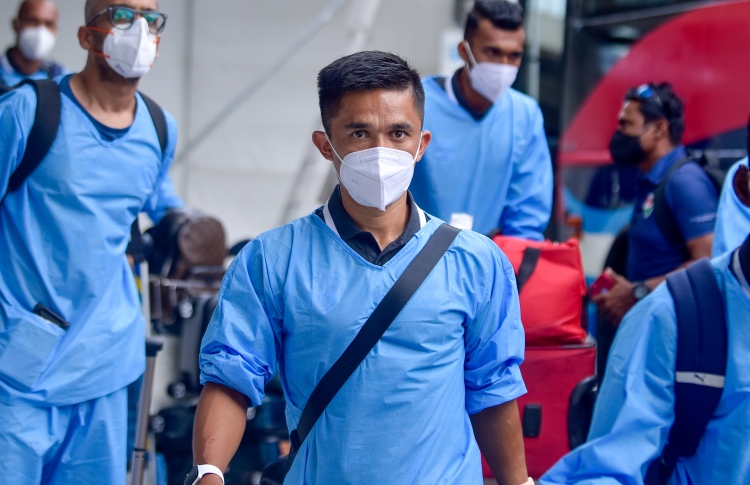 އީގަލްސްގެ މެޗަށް ބެންގަލޫރު ދެވަނަ ފަހަރަށް މާލެއަށް