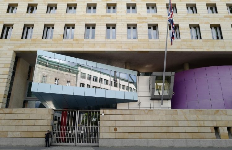 ރަޝިޔާއަށް ޖާސޫސްކޮށްދޭ މީހަކު ޖަރުމަނުން ހައްޔަރުކޮށްފި