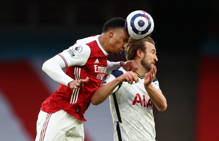 ފުޓްބޯޅާގައި ބޮލުންޖެހުން މަނާކުރުމުގެ ލަފައެއް