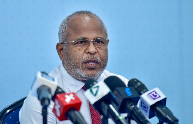 ގާނޫނު ތަންފީޒުކުރަން އެހީ ނުދޭތީ ލަދުގަނޭ: ޒަމީރު