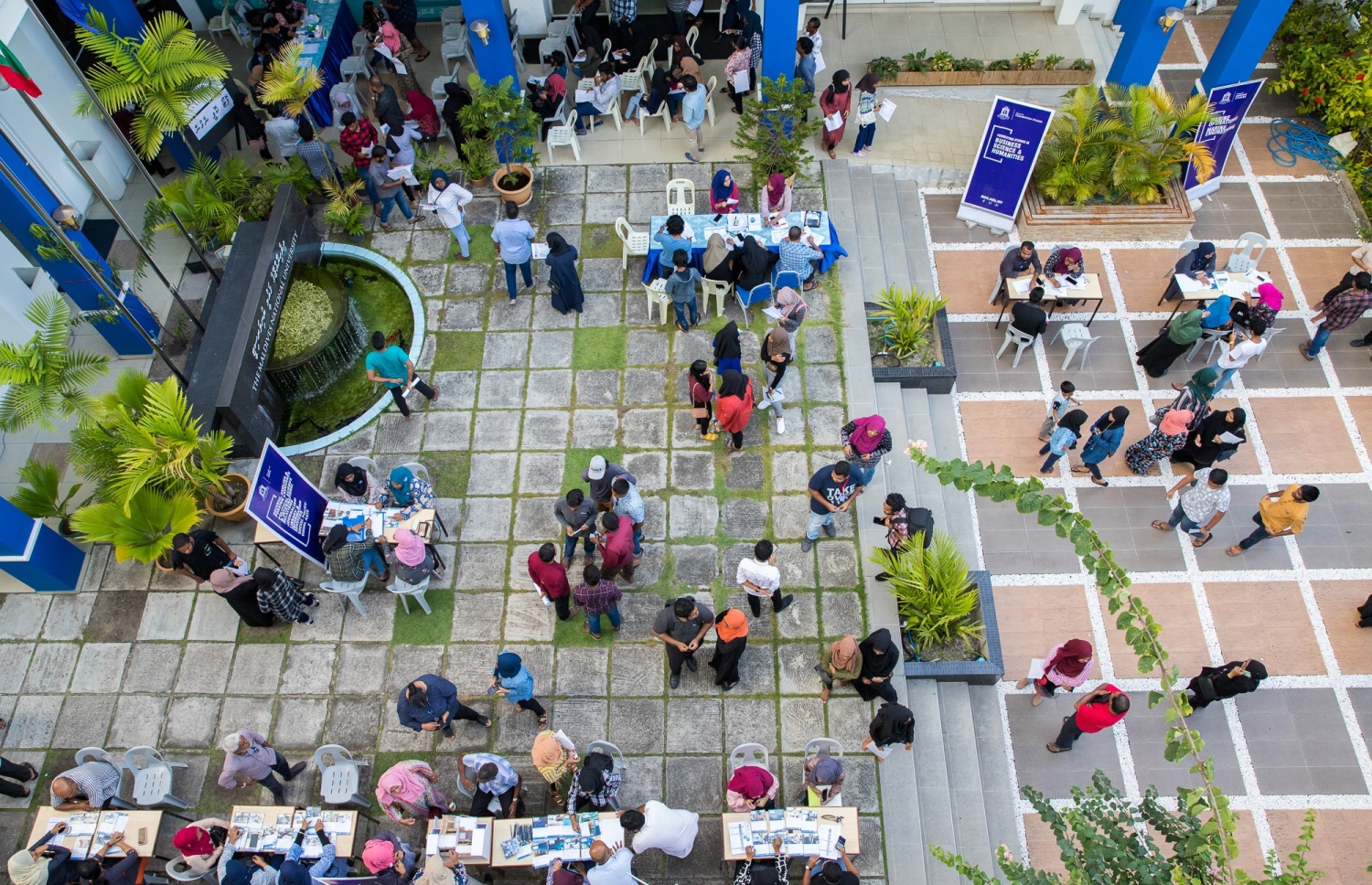 އެމްއެންޔޫގެ ދަރިވަރުން.--