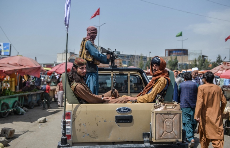 ބިދޭސީންނަށް އެހީވާ މީހުންނަށް މަރުގެ އަދަބު ދެނީ