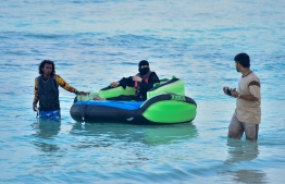 Tourists enjoying sea sports: complaints of tourist establishments violating regulations has risen -- Photo: Ahmed Awshan Ilyas/ Mihaaru