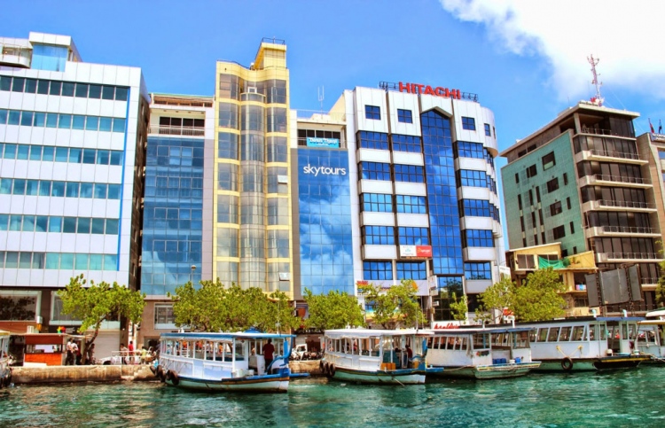 އޮފީސް އިމާރާތެއްގެ ތިން ފްލޯއަކުން ވައްކަންކޮށްފި