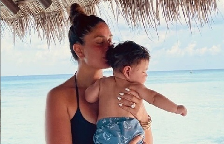 ދަރިފުޅަށް ހަ މަސް ވުމުން ރާއްޖޭން ކަރީނާގެ ފޮޓޯއެއް