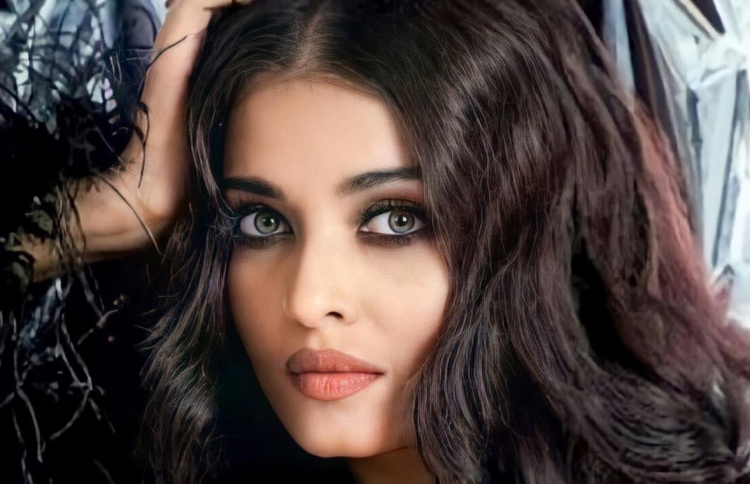 އާ ފިލްމުގައި އައިޝްވާރިއާ ފެންނާނެ ގޮތް އާންމުވެއްޖެ