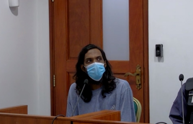 ހަމަލާގެ ތުހުމަތު ކުރެވޭ ނާޒިމަށް އެހެން ދައުވާއެއް