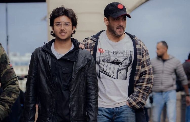 ސަލްމާންގެ ފިލްމުގައި އެސިސްޓެންޓަކަށް ކޮއްކޮގެ ދަރިފުޅު