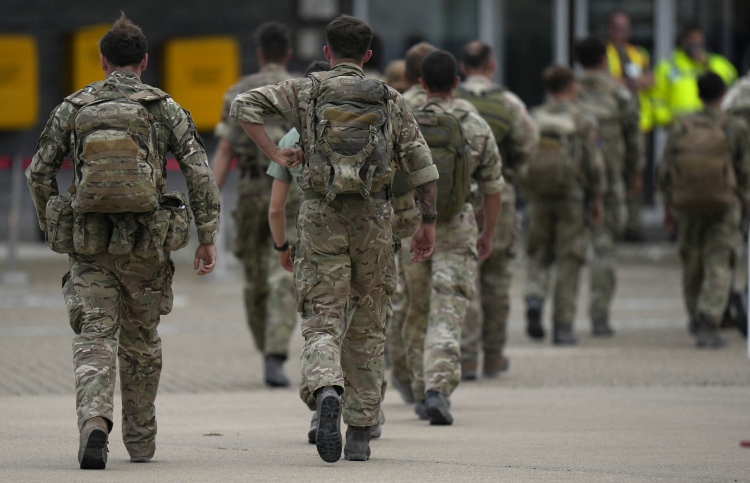 އިނގިރޭސި ސިފައިން އަފްގާނިސްތާނުން ފައިބައި ނިމިއްޖެ