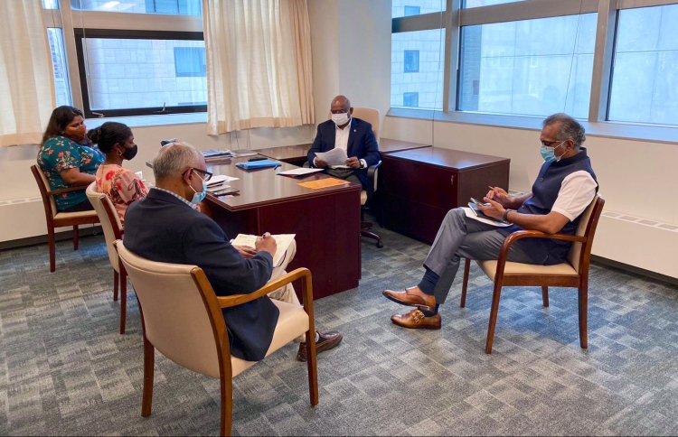 މަގާމާ ހަވާލުވާން ޝާހިދު ނިއުޔޯކަށް ވަަޑައިގެންފި