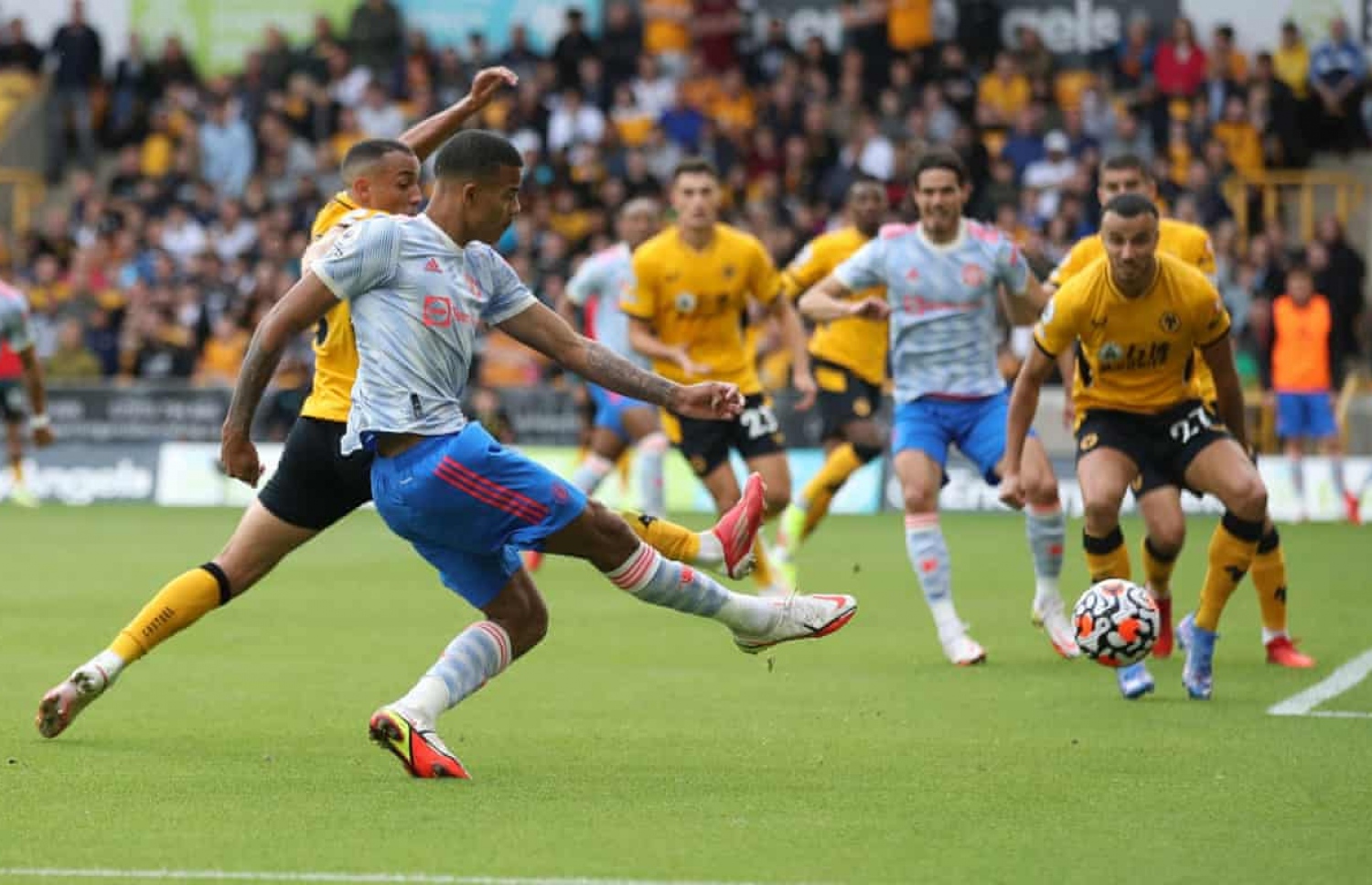 ގްރީންވުޑް ބޯޅަ ފޮނުވާލަނީ --- ފޮޓޯ: ރޮއިޓަސް