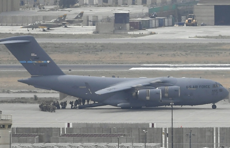 އެމެރިކާ ސިފައިން އަފްގާނުން ފައިިބައިފި