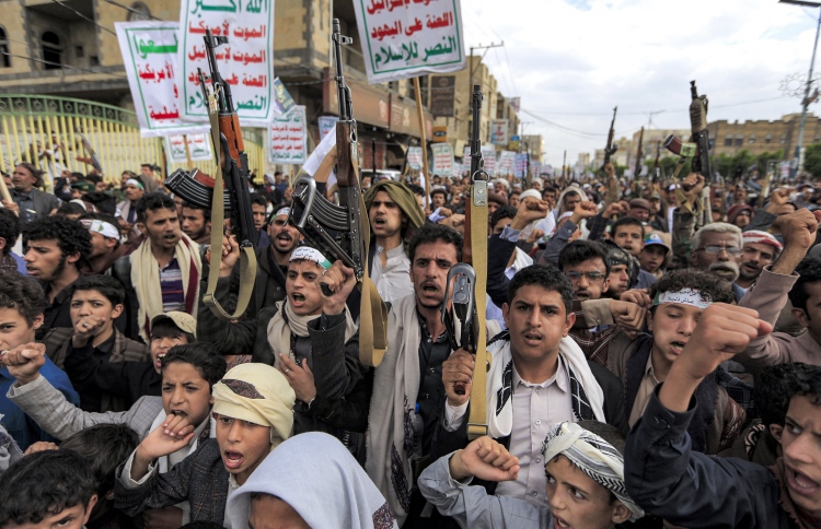 ހޫތީންގެ މިސައިލާއި ޑްރޯން ހަމަލާތަކެއް ސައޫދީ އަށް