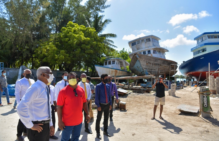 އަލިފުށީގައި ޓިވެޓް ސެންޓަރު އަޅާނެ ބަޔަކު ހޯދަނީ