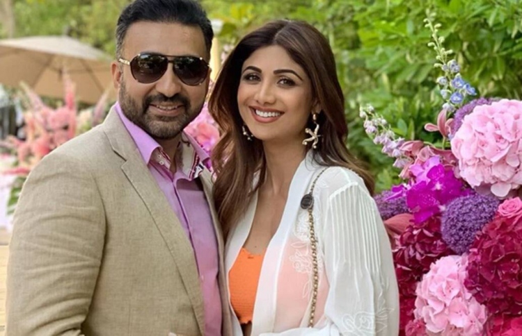 ވަރިވާން އުޅޭ ވާހަކަ ދައްކާތީ ޝިލްޕާ ހިތްހަމައެއްނުޖެހޭ