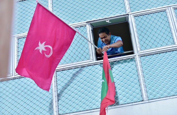 ޔާމީންގެ ހުކުމާ އެކު ސިޔާސީ މަސްރަހު ބަދަލުވަނީ؟