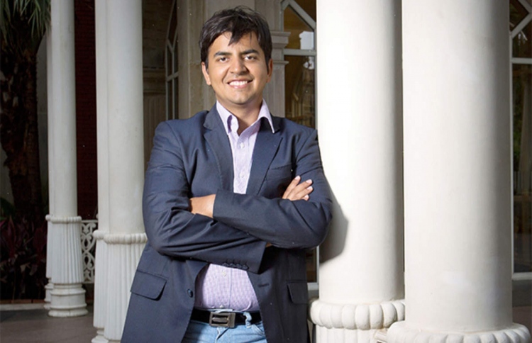 އިންޑިއާގެ ކާރު ފެކްޓަރީއަކަށް މުޅިން އަންހެނުން