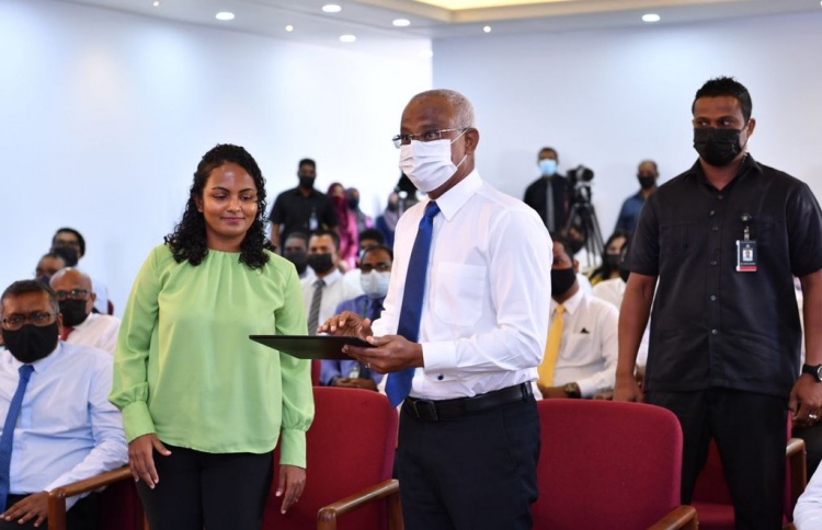 ޓެކްނޮލޮޖީ ފަހަތުން ނުދުވެ ބަލަނީ އިންގިލާބީ ބަދަލަކަށް