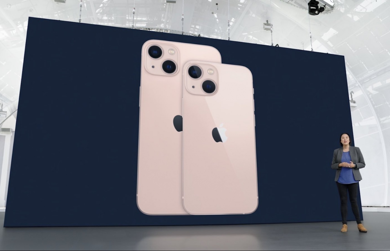 އައިފޯން 13 އާއި އައިފޯން 13 މިނީ ތައާރަފްކުރަނީ