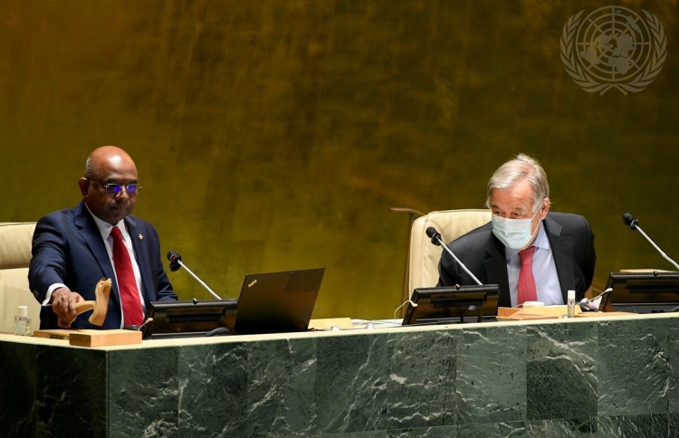 ރާއްޖެ ދުނިޔޭގެ ރިޔާސަތުގައި، ތާރީހީ ސޮފްހާތަކަކަށް