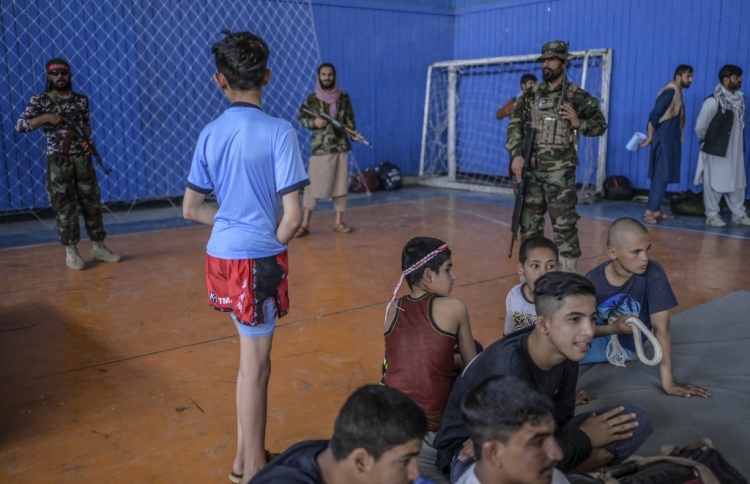 އަފްގާނުގެ މިލިއަނެއްހާ ކުޑަކުދިން ބަނޑަށް މަރުވެދާނެ