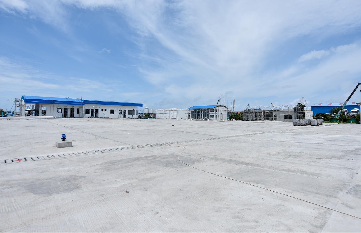 ކުނީގެ ތިލަފުށިން 15 ހެކްޓަރު ހިއްކައި ބަރު ވެހިކަލް ދުއްވޭ ގޮތަށް ހަދާފައި. -- ފޮޓޯ: ނިޝާން އަލީ/ މިހާރު