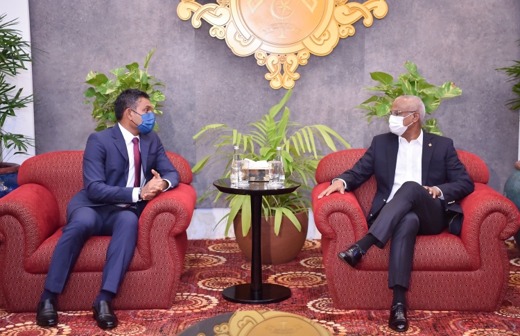 "ރައީސަކީ ރާއްޖެ ނުދެކޭ ފަދަ އޯގާތެރި ވެރިއެއް"