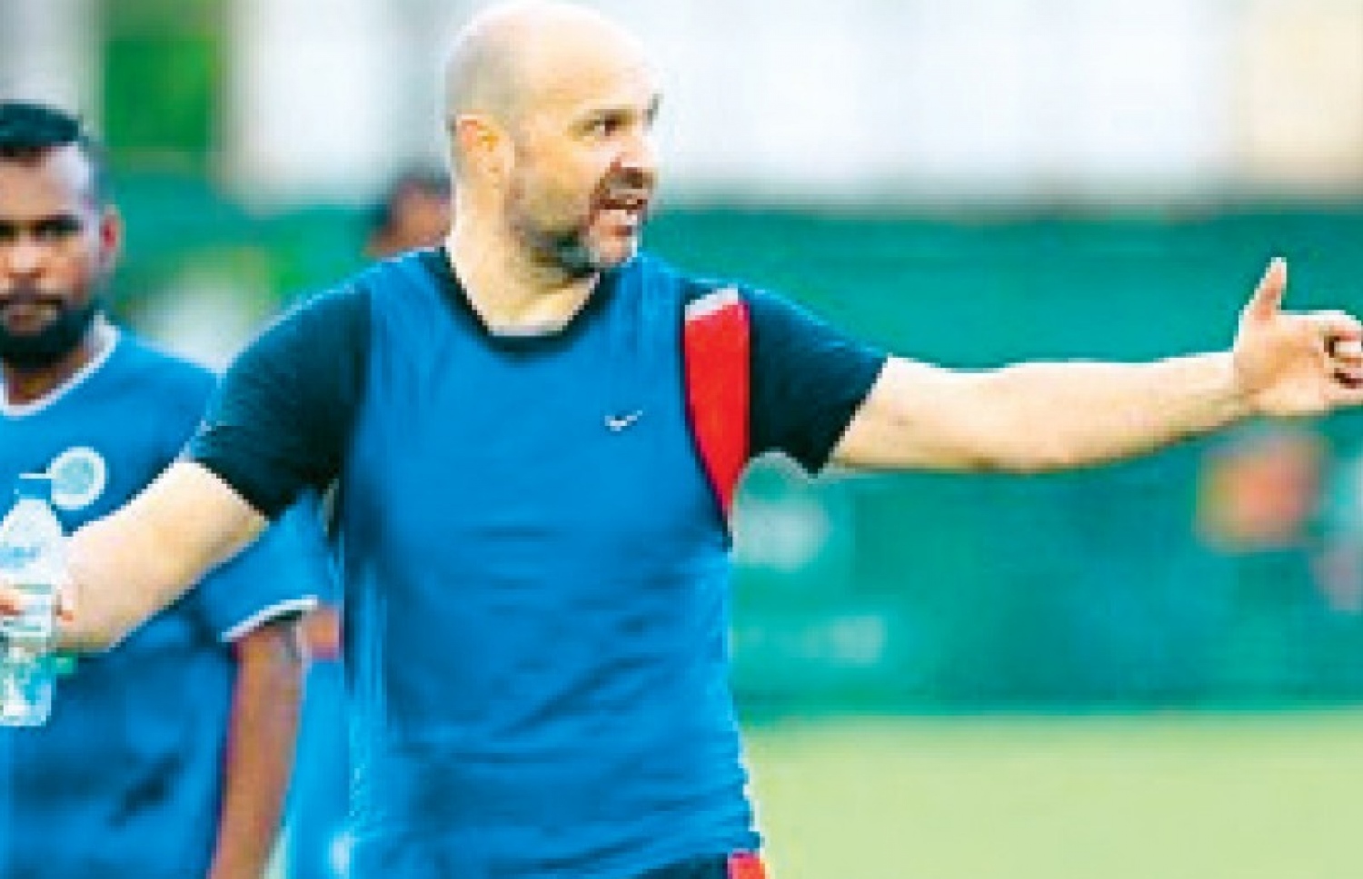 އަލަގިޗް ނިއުގައި މަސައްކަތް ކުރިއިރު --- ފައިލް ފޮޓޯ