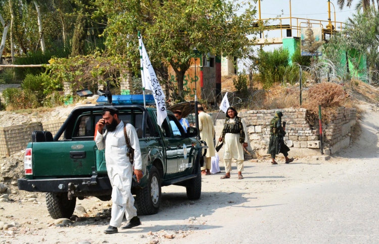 އައިއެސްގެ ހަމަލާތަކެއްގައި އަފްގާނުން 7 މީހުން މަރު