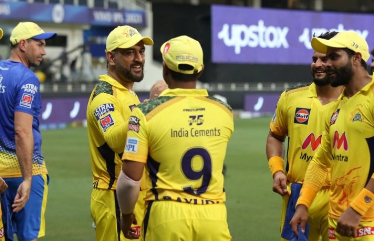 މުމްބާއީ ބަލިކޮށް ޗެންނާއީ ސުޕަ ކިންގްސް އެއްވަނައަށް