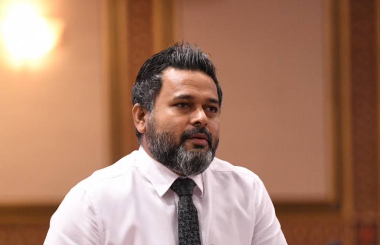 އިއްވީ ސިޔާސީ ބަޔާނެއް، ރިޔާސީ ބަޔާނުގެ ޝަރުތެއް ނެތް