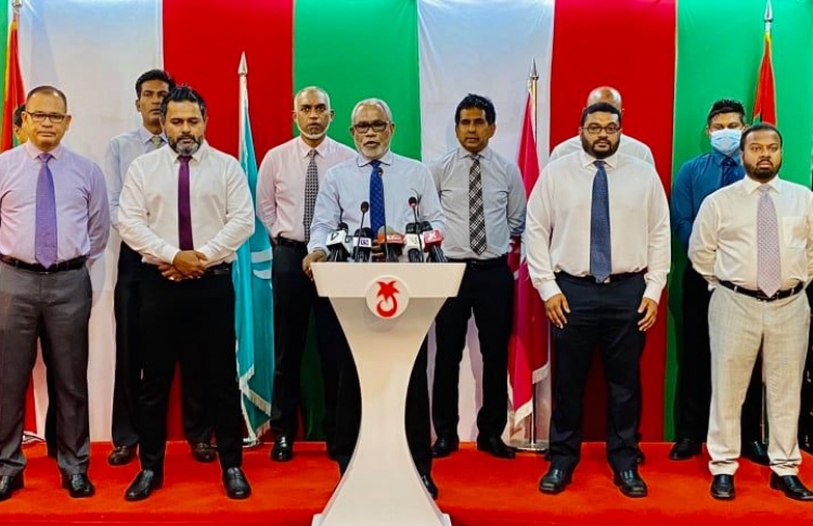 އާ ބަޖެޓާއެކު ގައުމު ބަނގުރޫޓުވުމުގެ ބިރު އެބައޮތް!