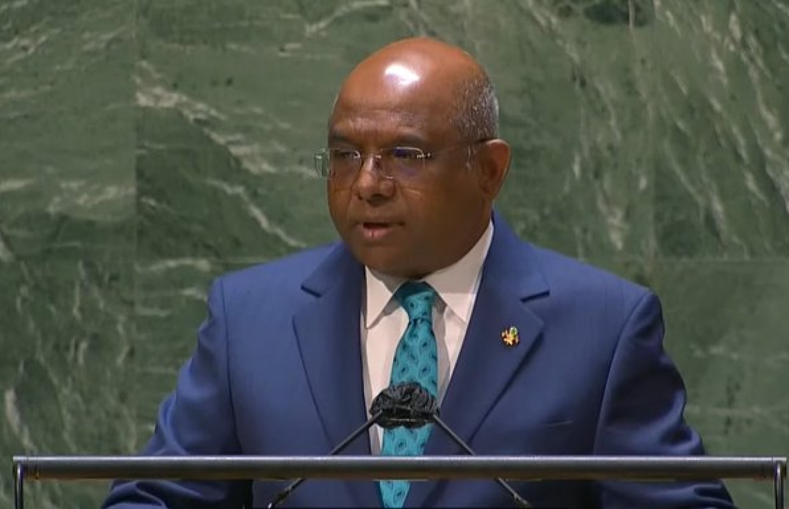 ނިއު ޔޯކް: ސެޕްޓެމްބަރު 21، 2021: އދ. ގެ 76 ވަނަ އާންމު ޖަލްސާގައި އދ. ގެ ރައީސް އަދި ރާއްޖޭގެ ފޮރިން މިނިސްޓަރު އަބްދުﷲ ޝާހިދު ވާހަކަ ދައްކަވަނީ---ފޮޓޯ: ރައީސް އޮފީސް