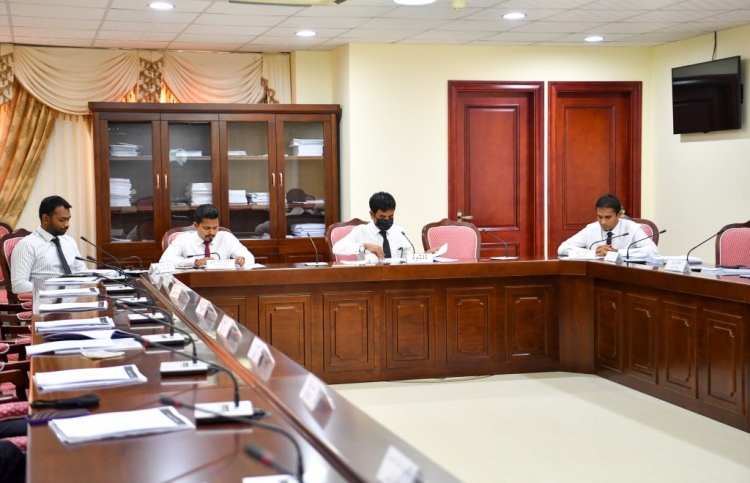 އިންޖީނުތަކުގެ ދުންހޮޅިތައް އުސްކުރަން އަންގަނީ