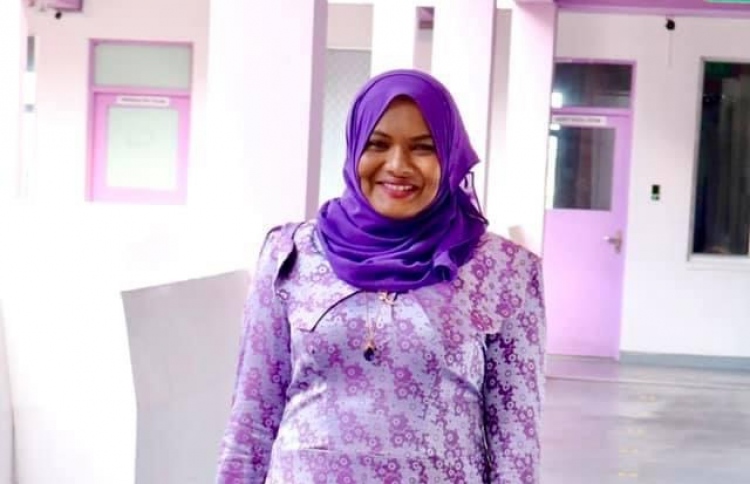 އިއްޒުއްދީން ސްކޫލުގެ ޕްރިންސިޕަލަކަށް ނާދިރާ