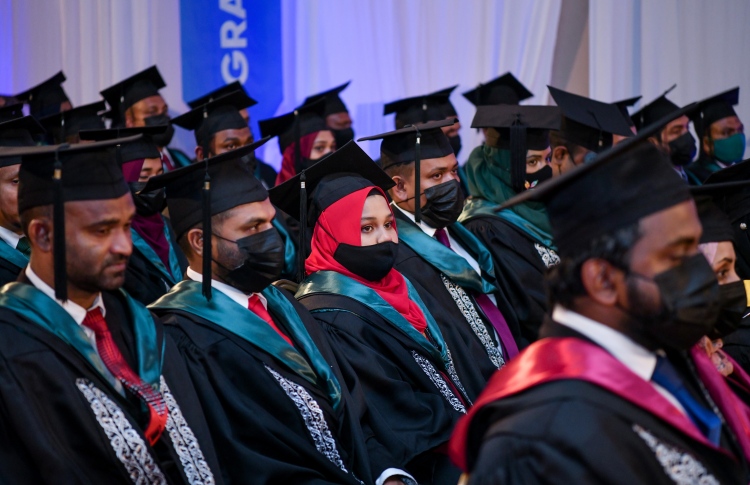 ވިލާ ކޮލެޖުން 1،400 އަށްވުރެ ގިނަ ދަރިވަރުން ދަސްވެނިވެއްޖެ