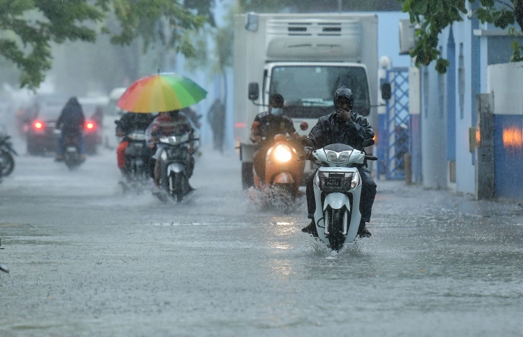 ހުޅަނގު މޫސުން ފެށިއްޖެ، ކުރިއަށް އޮތީ ވިއްސާރަ!